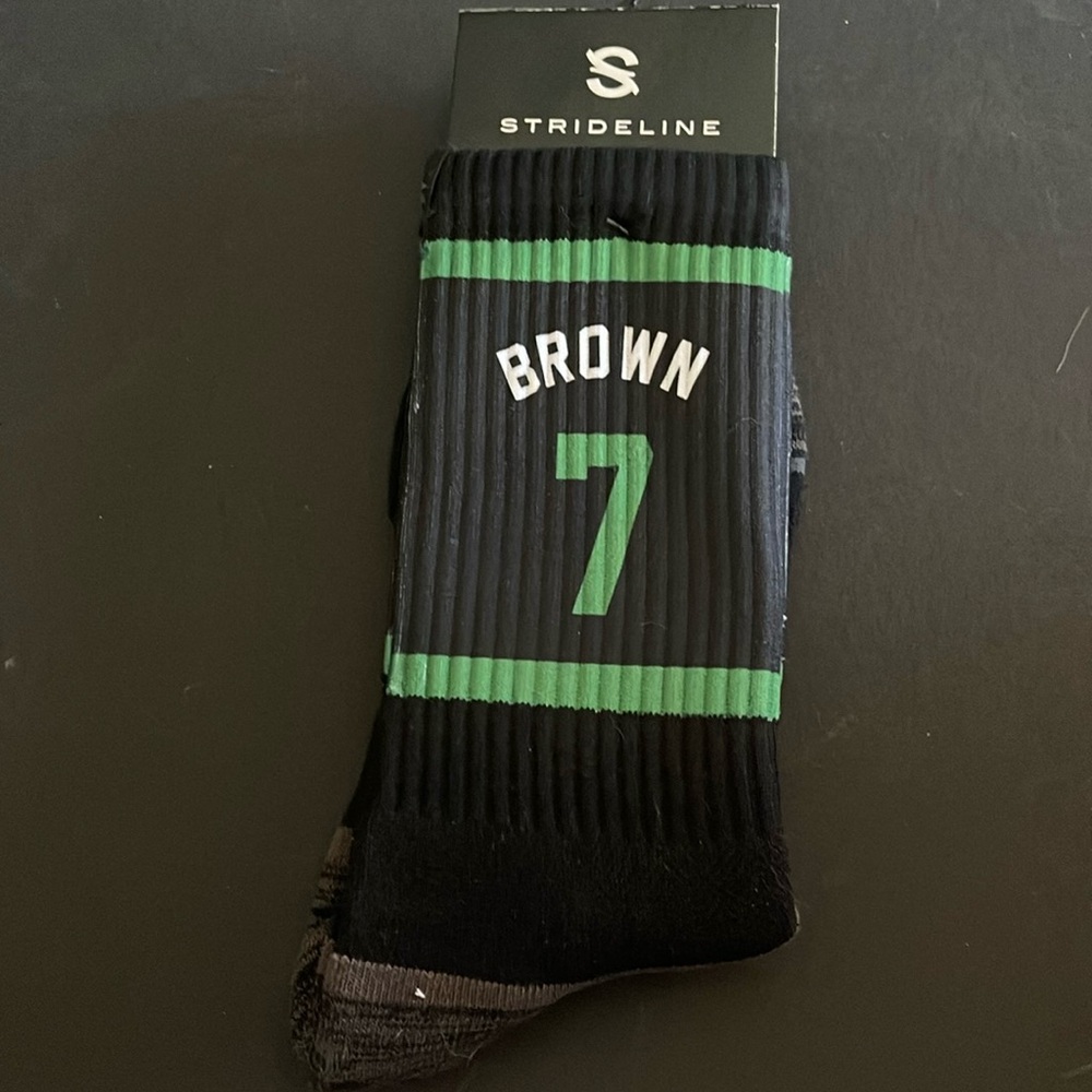Strideline socks Boston Celtics Brown brand new